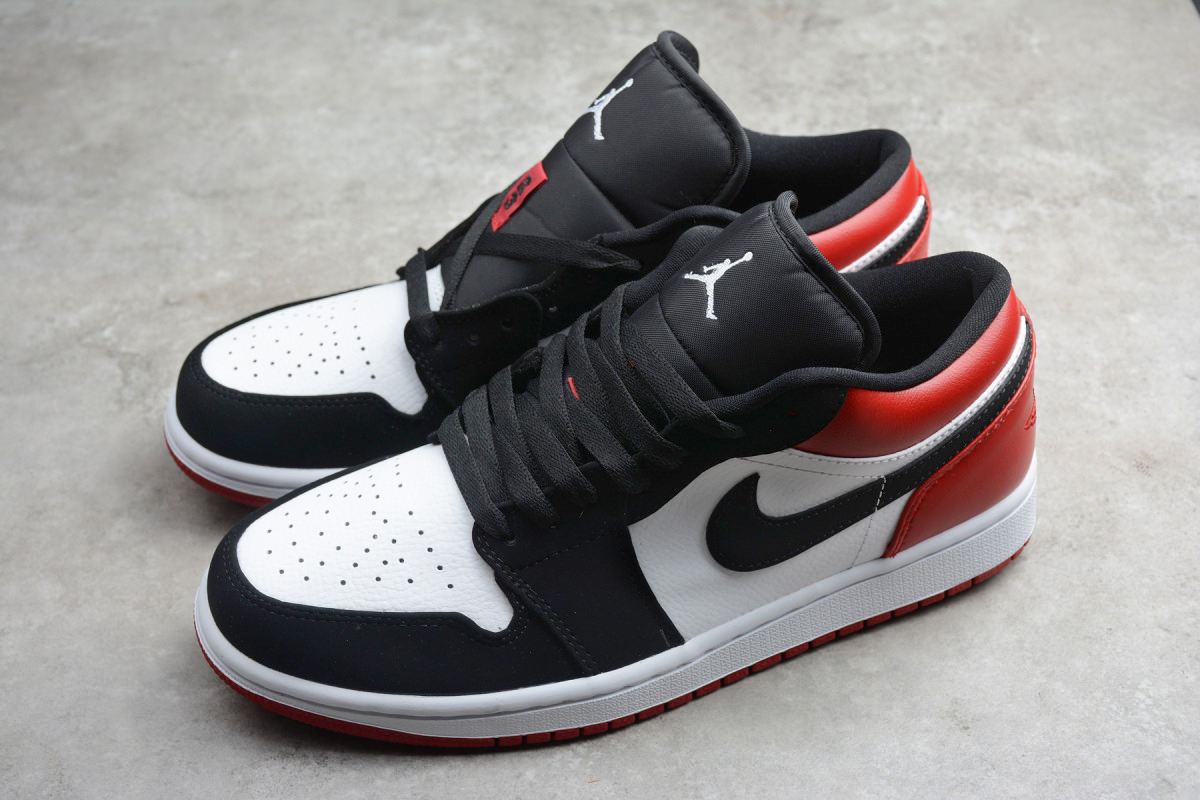 Nike Air Jordan 1 Low "Black Toe"