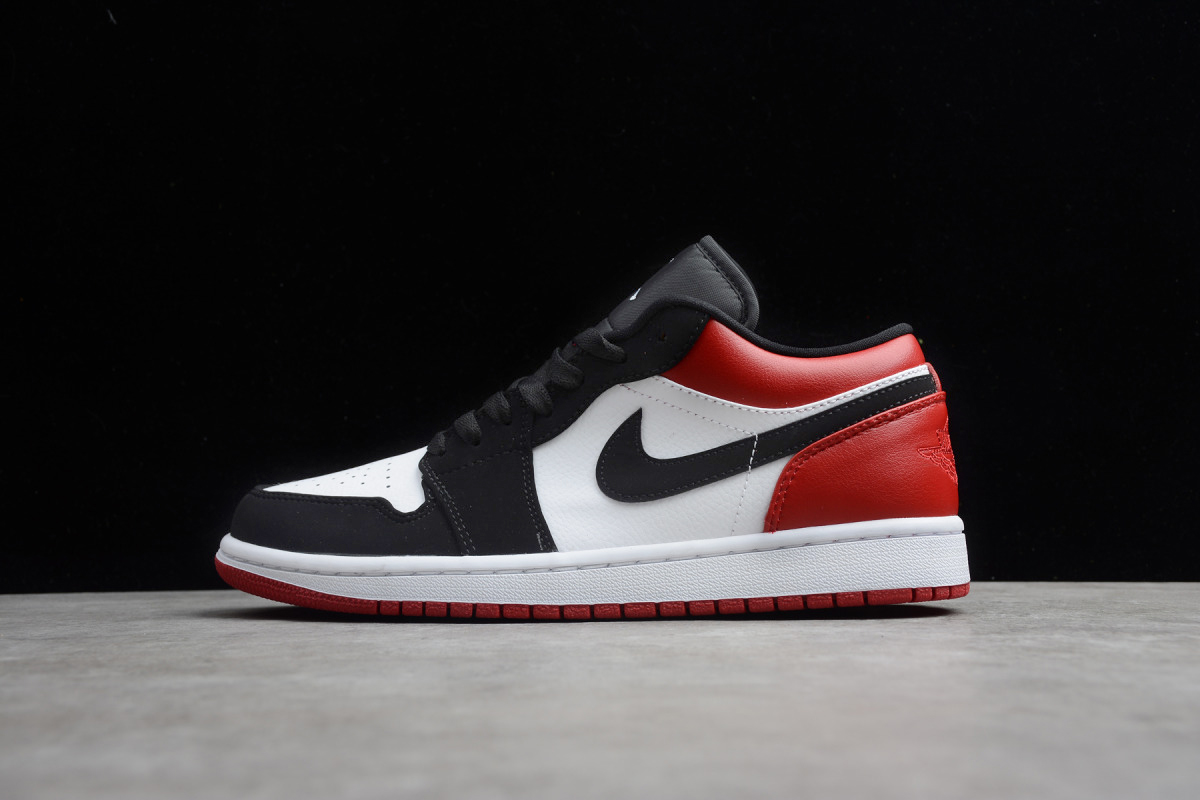 Nike Air Jordan 1 Low "Black Toe"