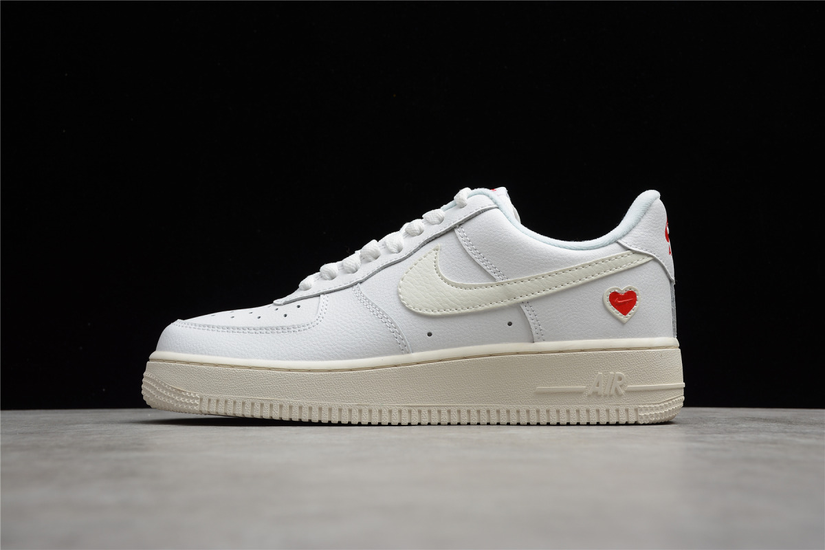 Nike Air Force 1 Low "Valentines Day"