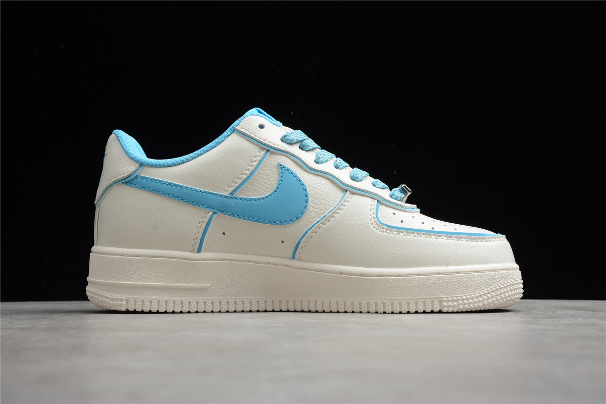 Nike Air Force 1 Low '07 LV8