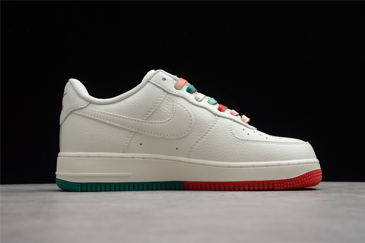 Nike Air Force 1 Low '07 LV8