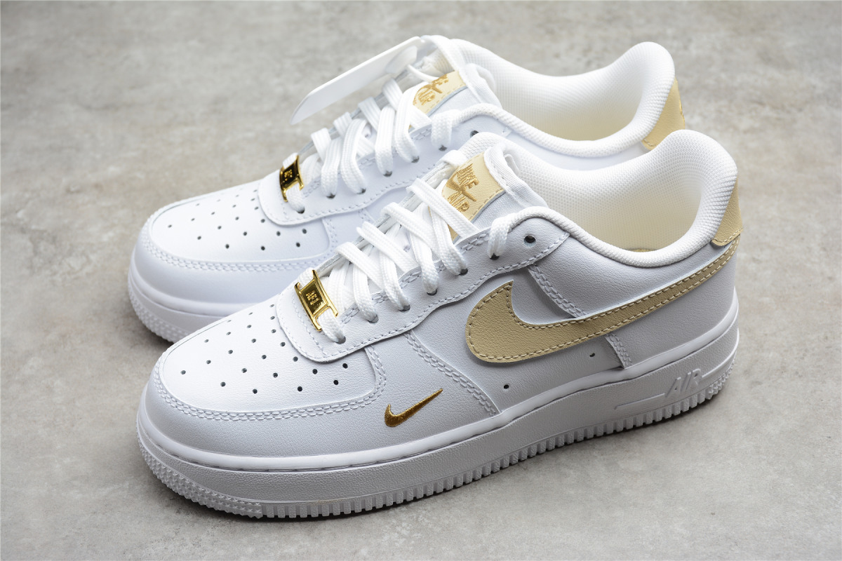 Nike Air Force 1 Low '07 "Essensial Beige"