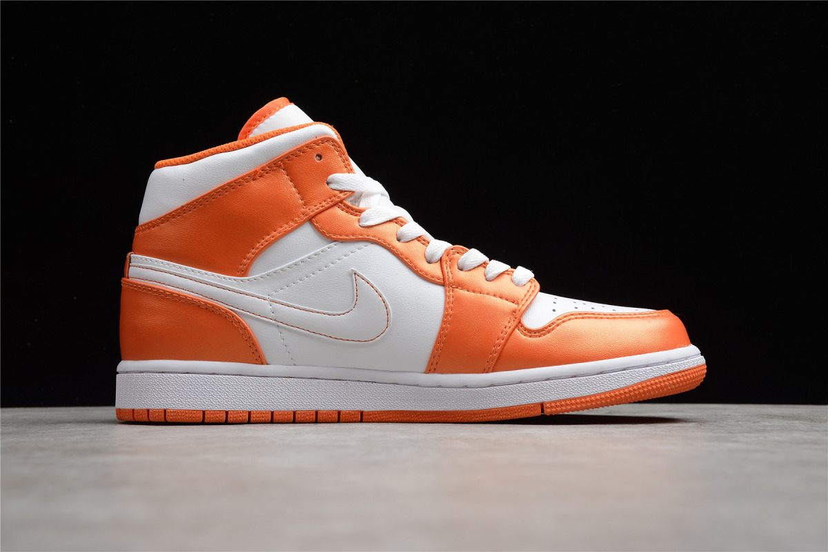 Nike Air Jordan 1 Mid "Metallic Orange"