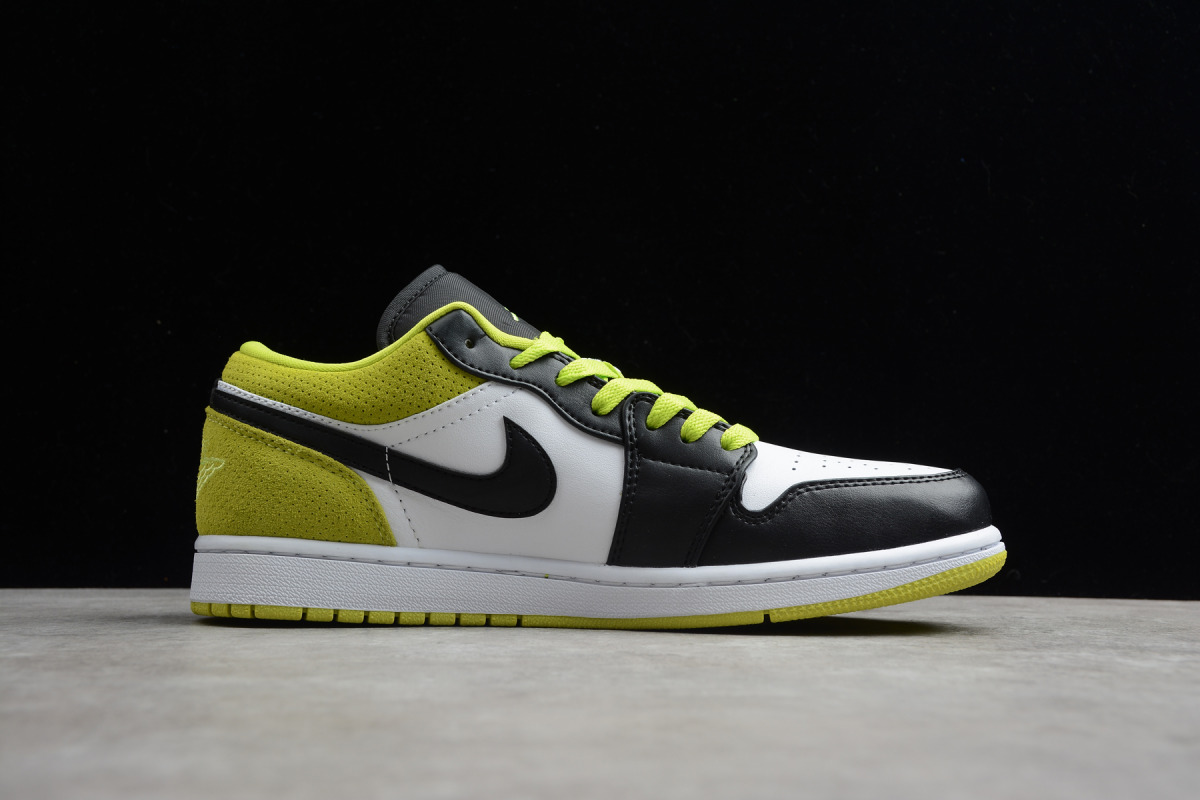 Nike Air Jordan 1 Low "Cyber"