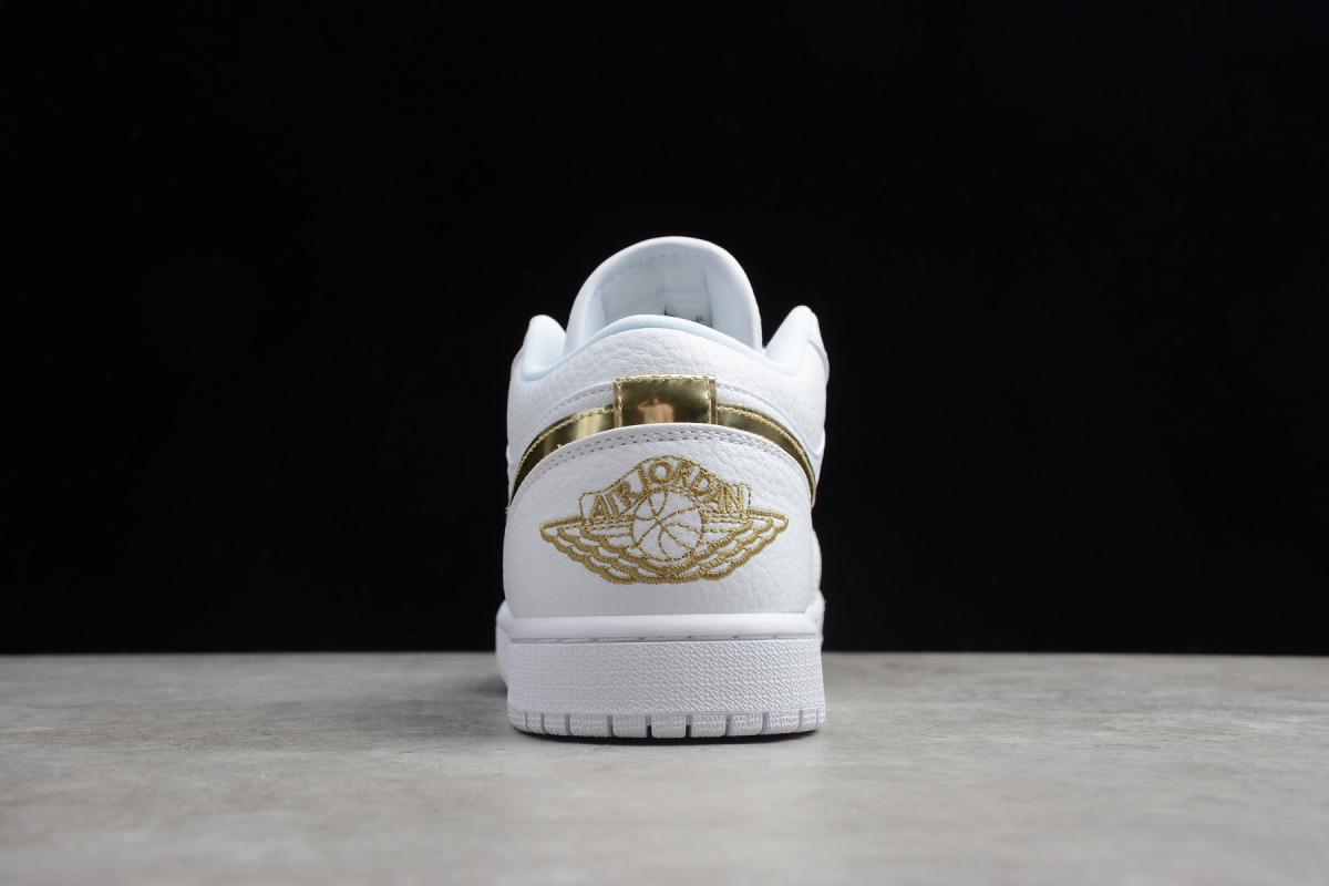 Nike Air Jordan 1 Low "White Metallic Gold"