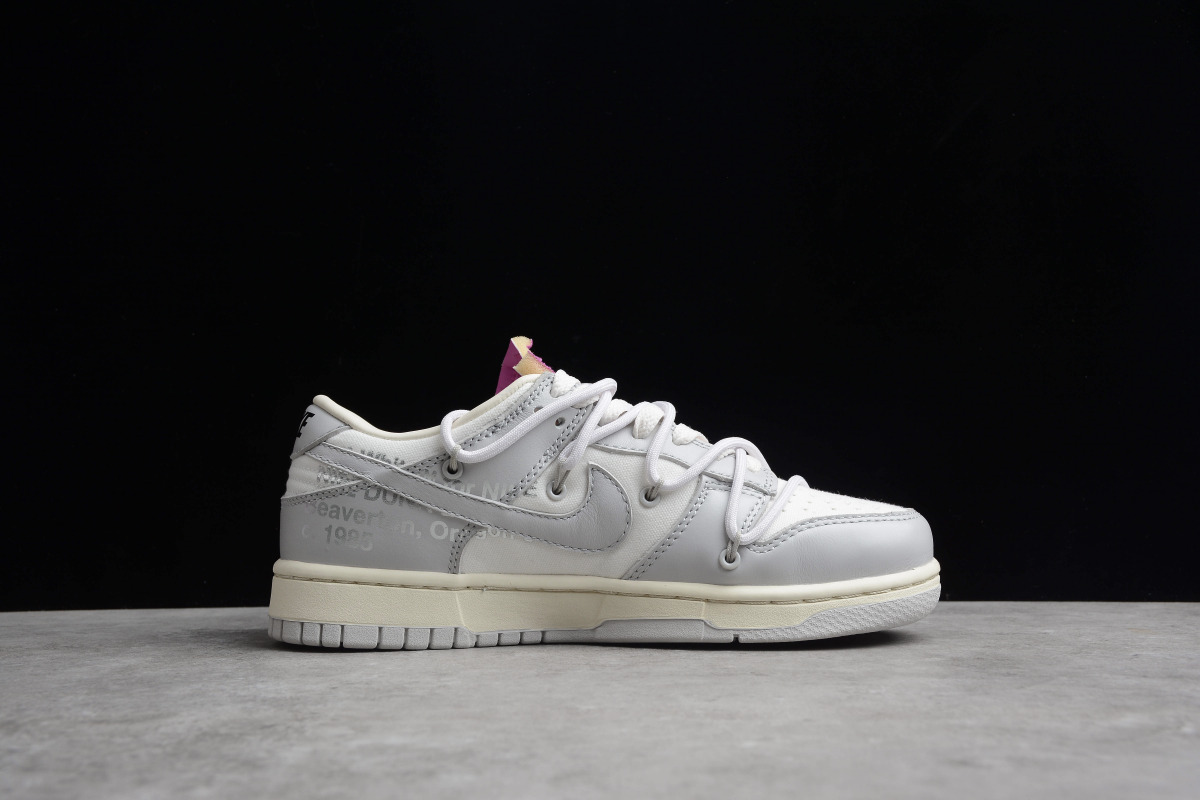 Off-White x Nike Dunk Low "Lot 03 of 50"