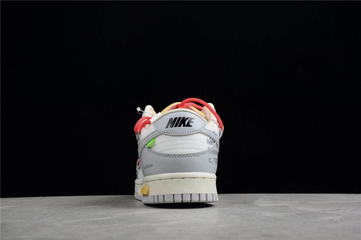 Off-White x Nike Dunk Low "Lot 06 of 50"