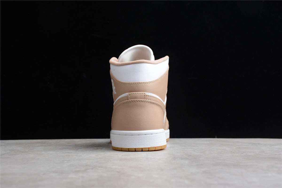 Nike Air Jordan 1 Mid "Tan Gum"