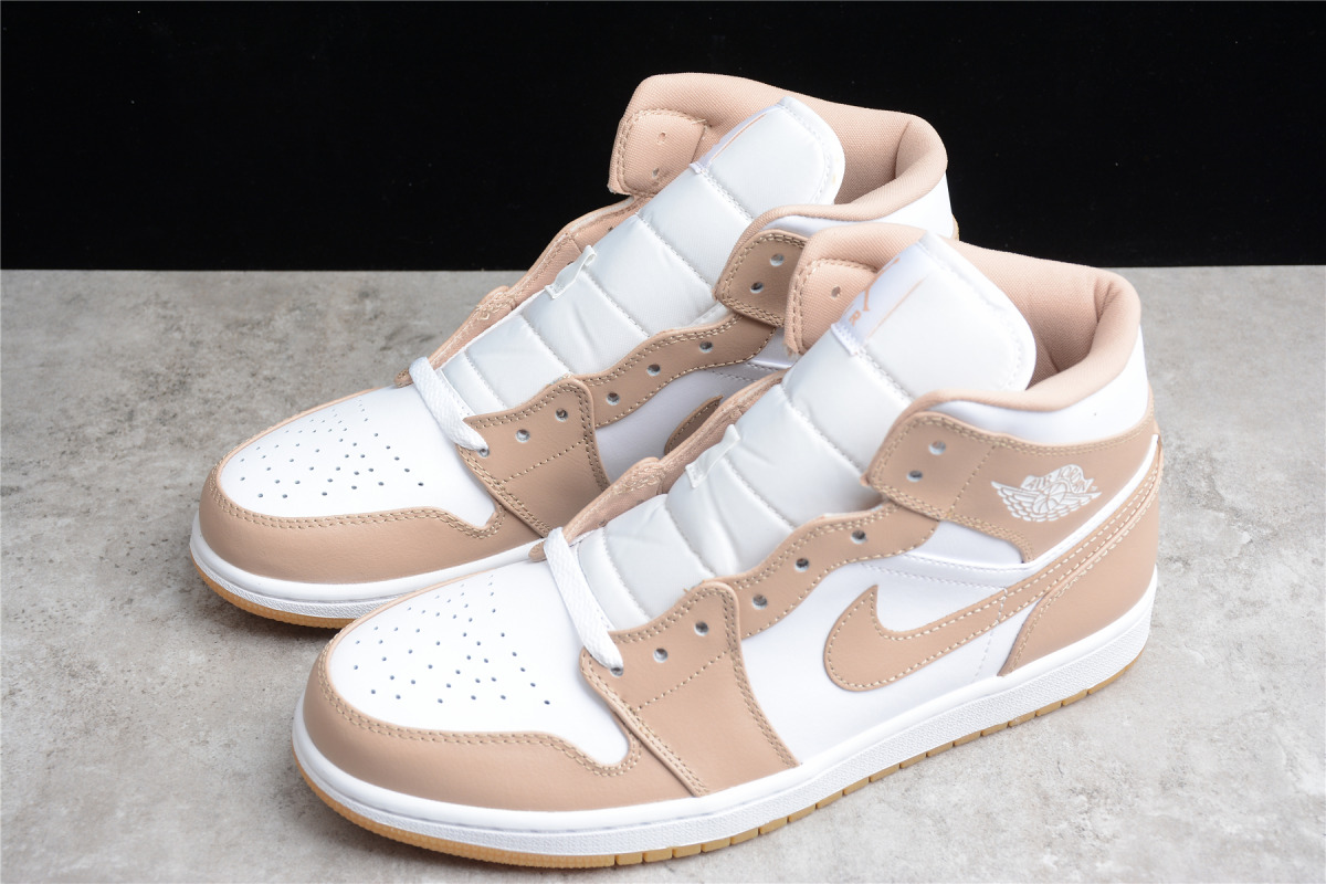 Nike Air Jordan 1 Mid "Tan Gum"