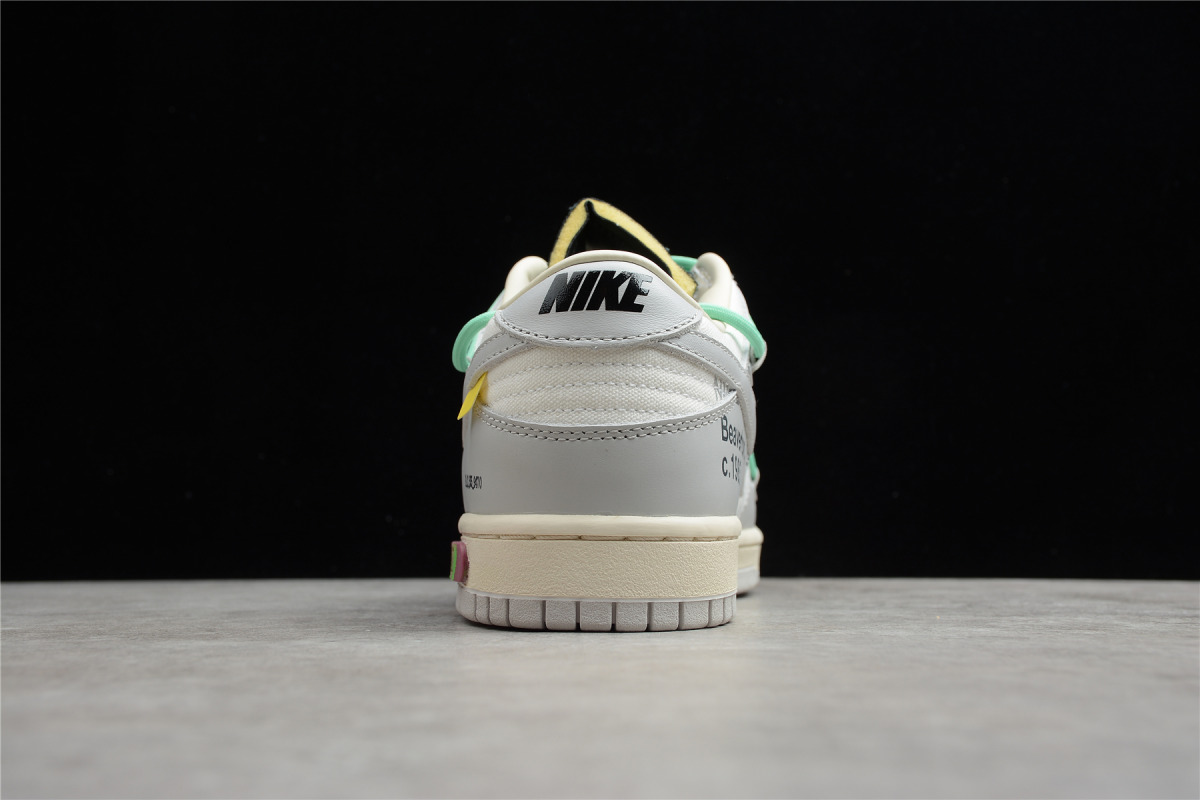 Off-White x Nike Dunk Low "Lot 04 of 50"