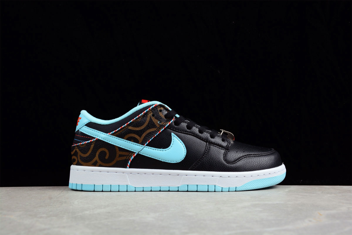 Nike SB Dunk Low "Barbershop"