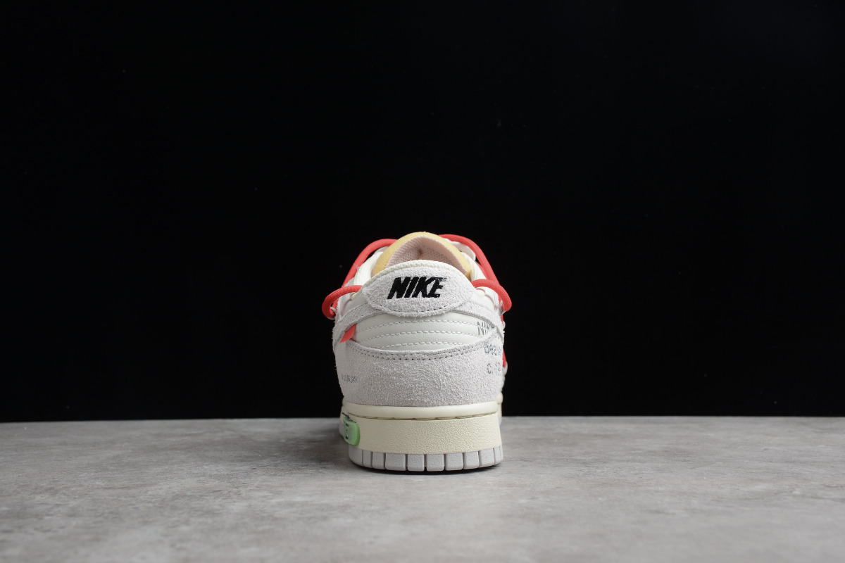 Off-White x Nike Dunk Low "Lot 33 of 50"