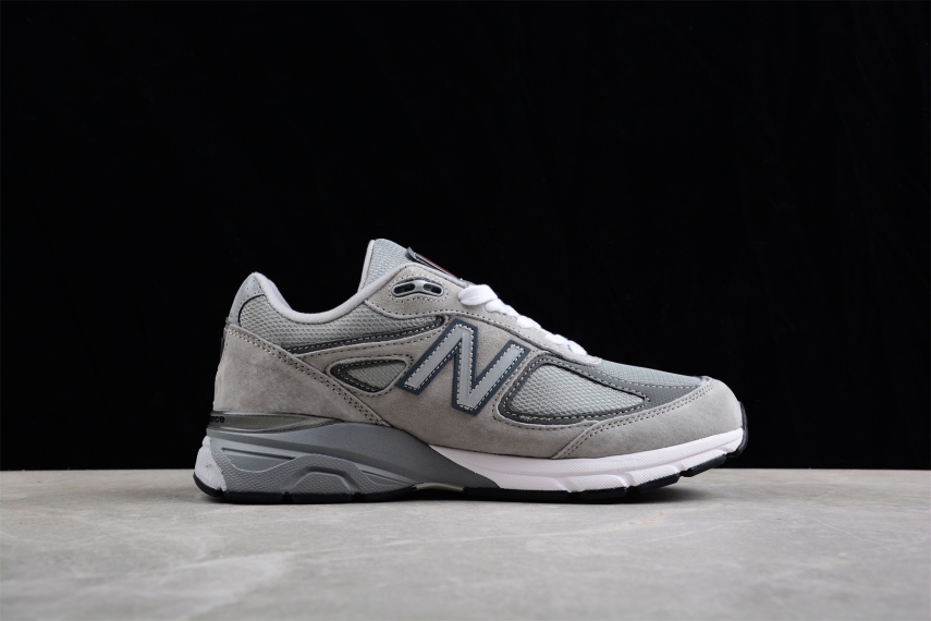 New Balance 990 Sneakers