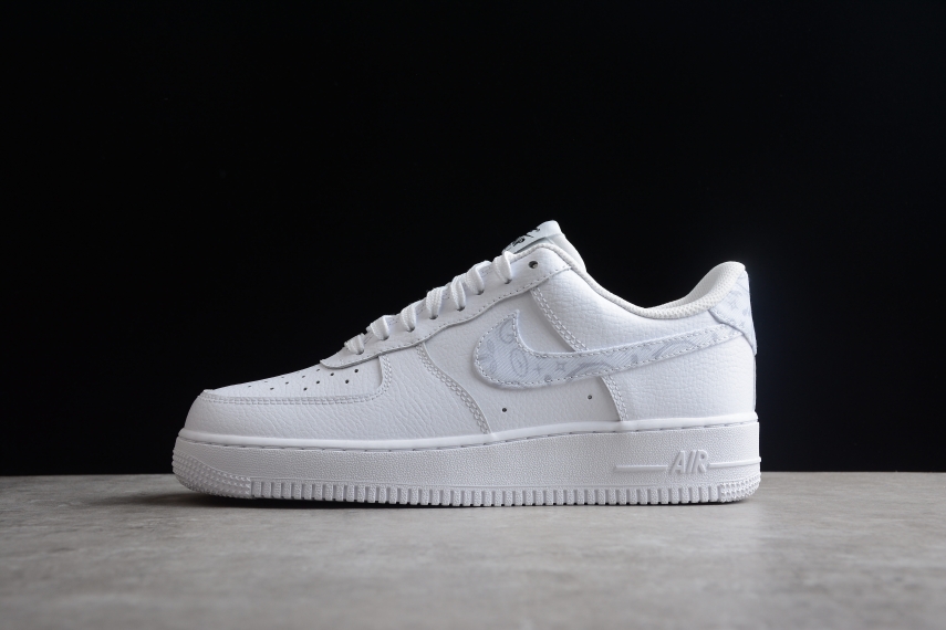 Nike Air Force 1 Low '07 LV8