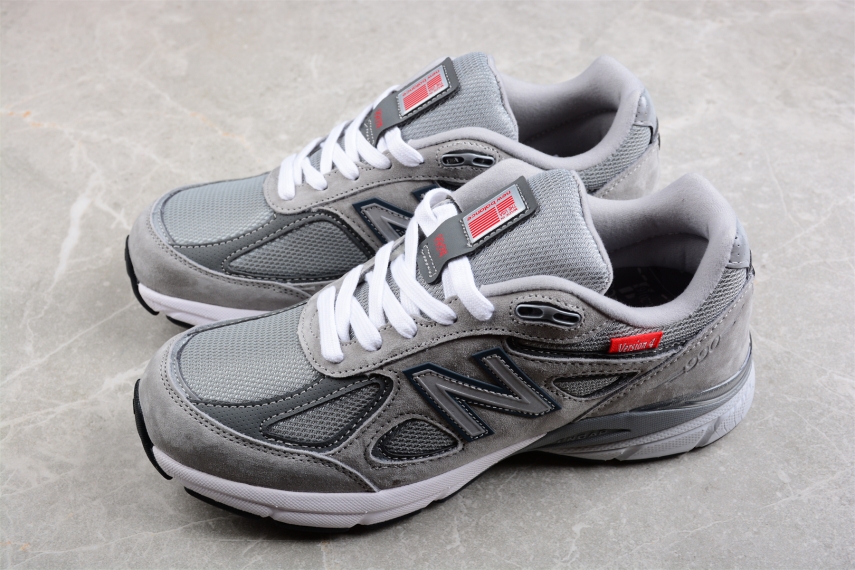 New Balance 990 Sneakers