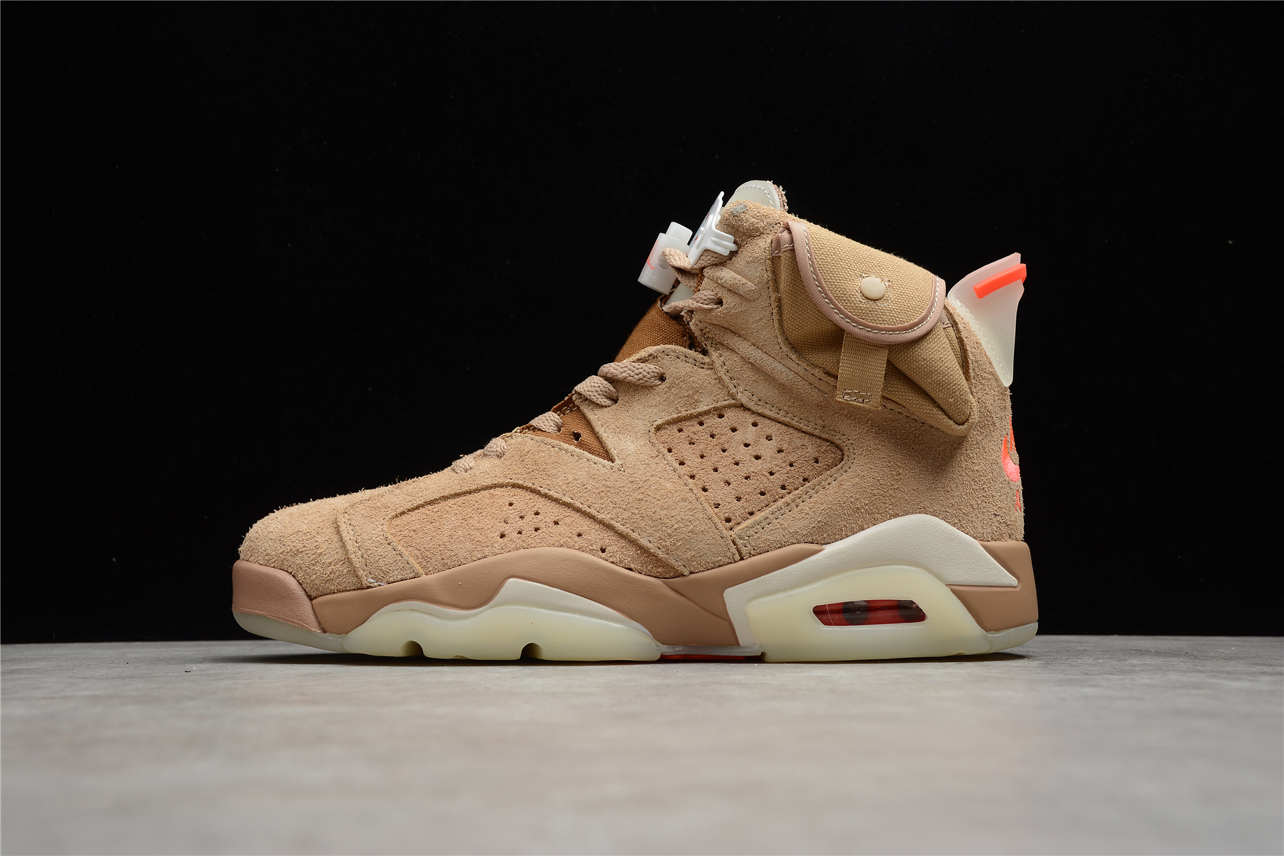 746b4677.jpg Travis Scott x Nike Air Jordan 6 Retro "British Khaki" - Imagen 1