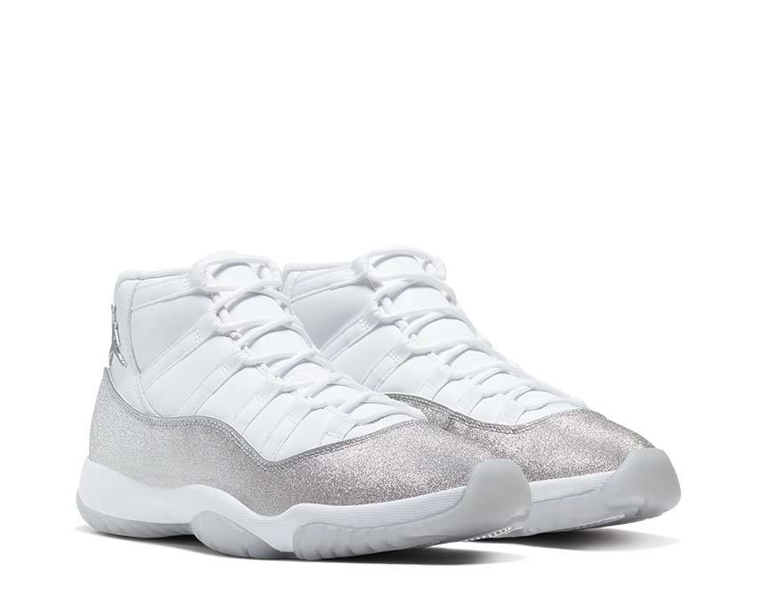 Nike Air Jordan 11 Retro "White Metallic Silver"