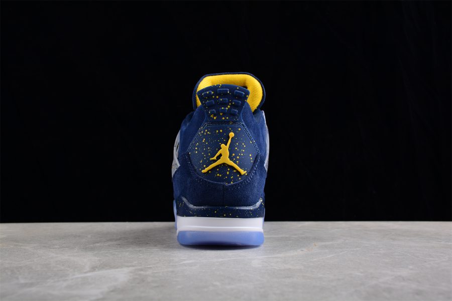 Nike Air Jordan 4 Retro "Michigan" - Imagen 3