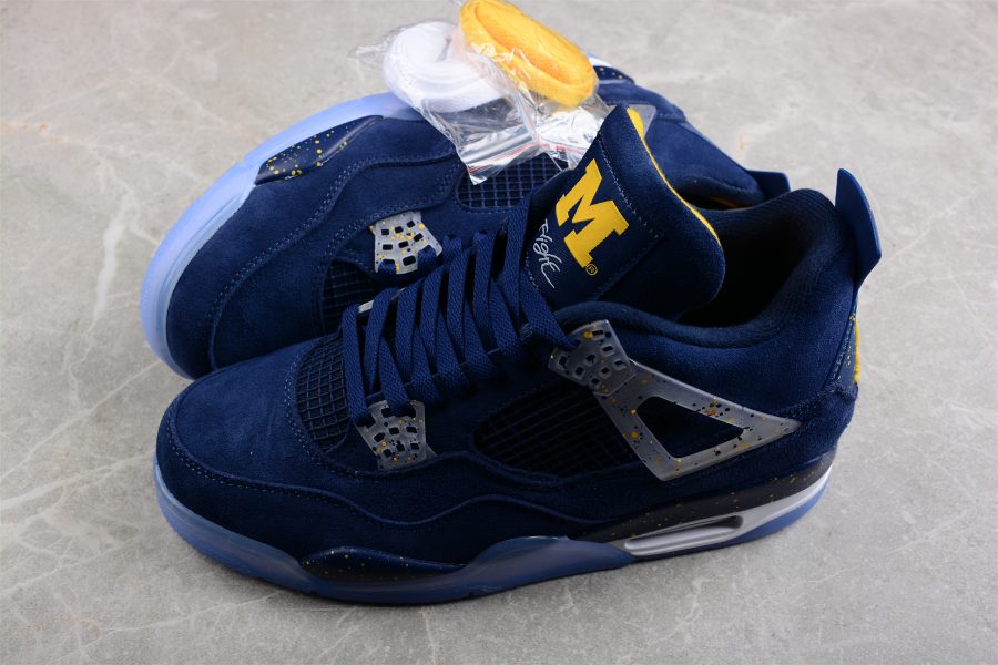 Nike Air Jordan 4 Retro "Michigan" - Imagen 2
