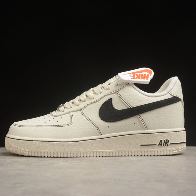 Nike Air Force 1 Low '07 LV8