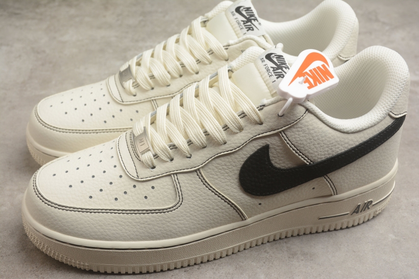 Nike Air Force 1 Low '07 LV8