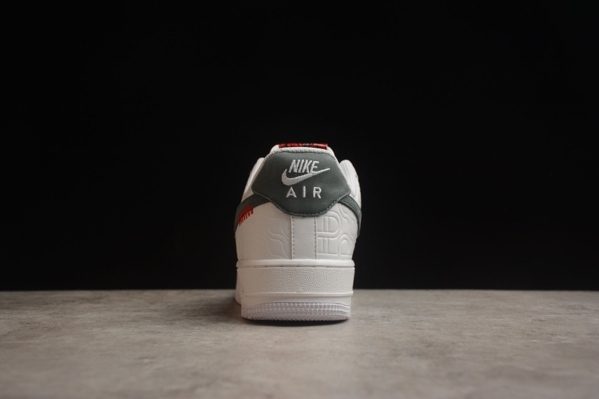 Nike Air Force 1 Low '07 LV8