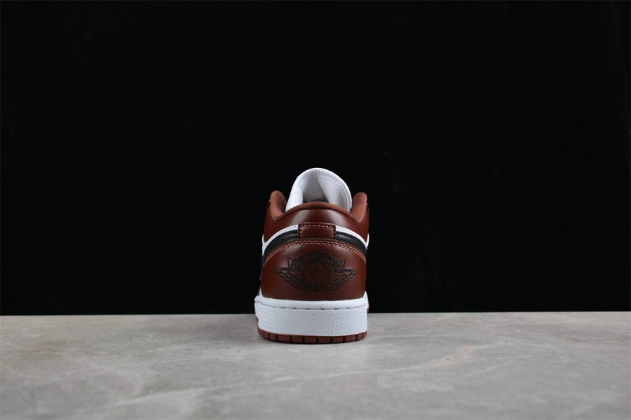 Nike Air Jordan 1 Low "Dark Pony" - Imagen 3