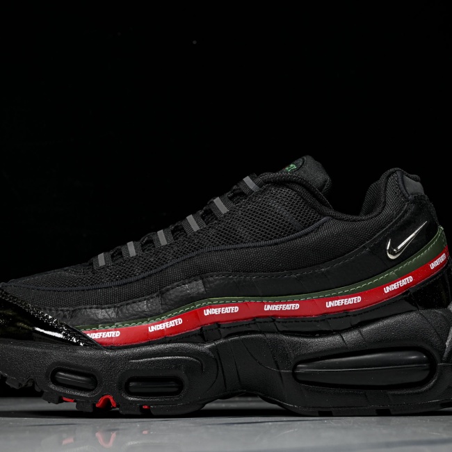 Nike Air Max 95 Undefeated