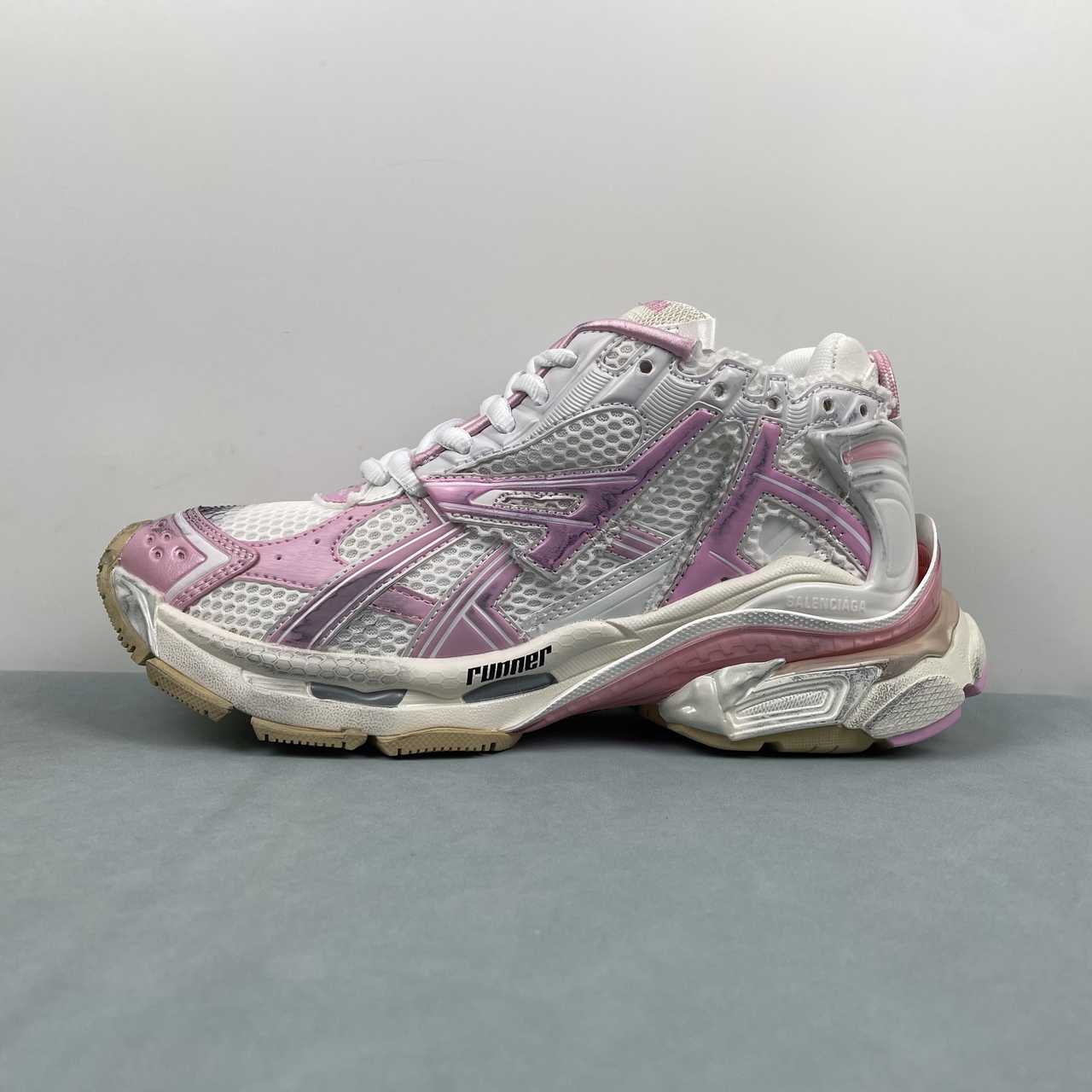 Balenciaga Runner “White Pink”